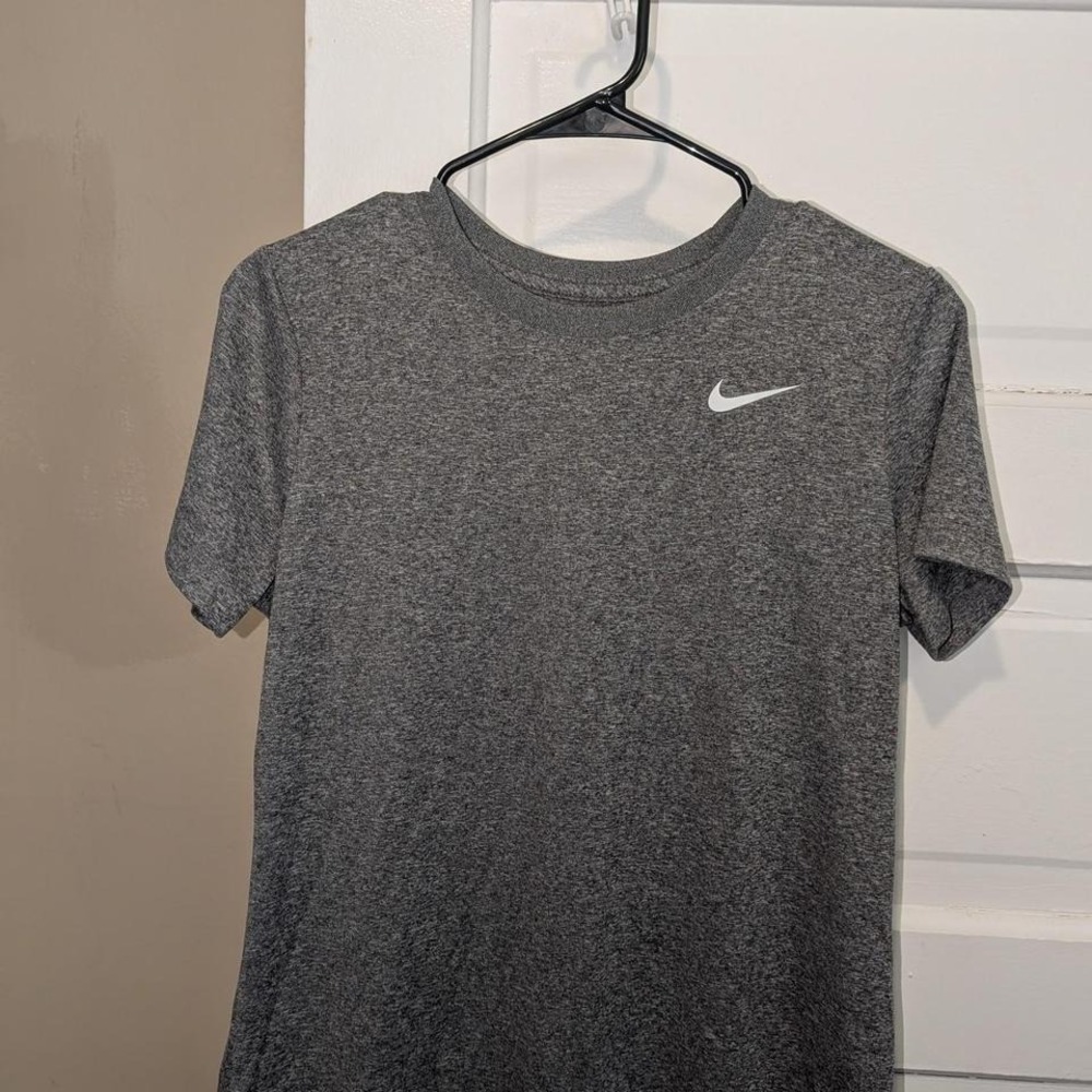 Nike dri fit grey shirt